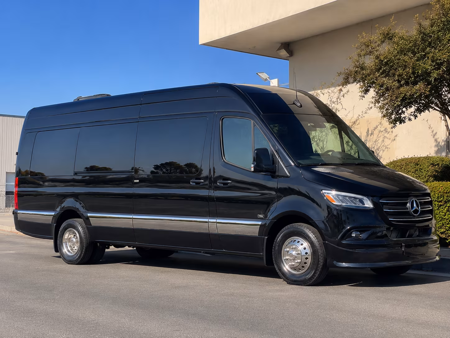 book a bus for your next airport transfer 3