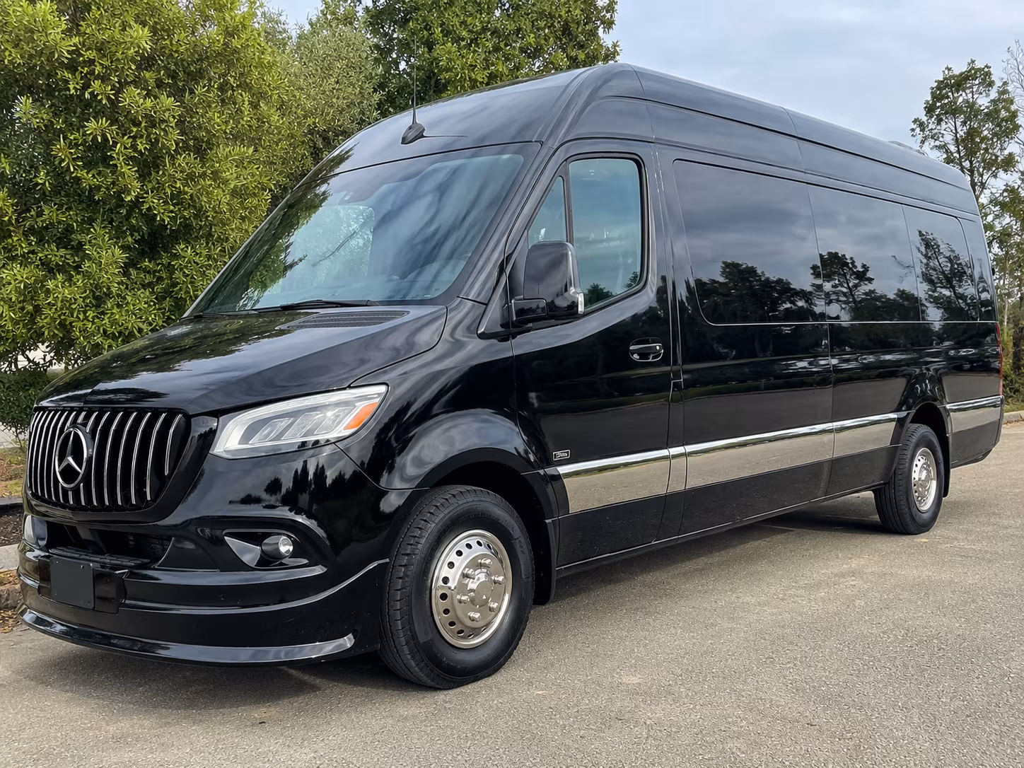 book a bus for your next prom 3