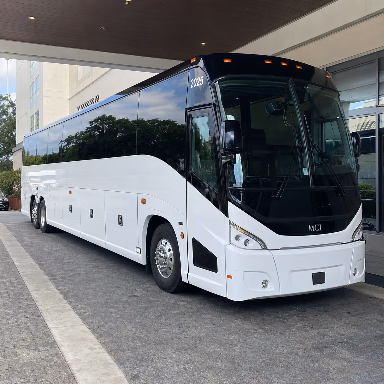 compton 54 passenger charter bus