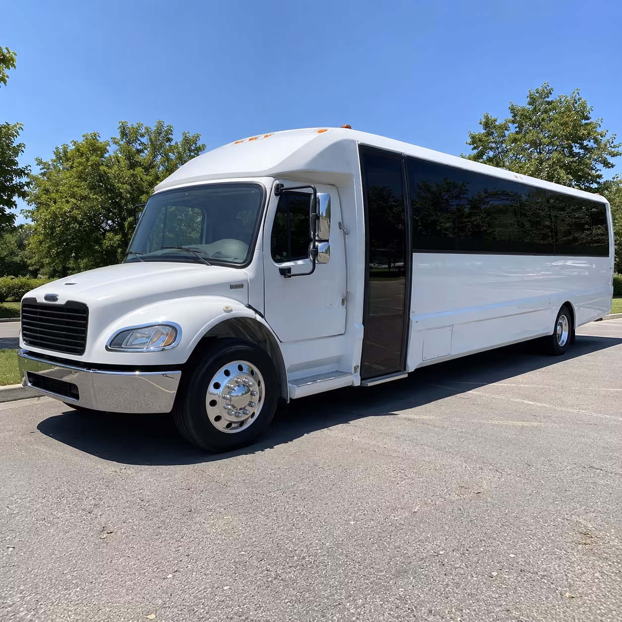 minibus rentals for smaller birthday groups heading out from compton